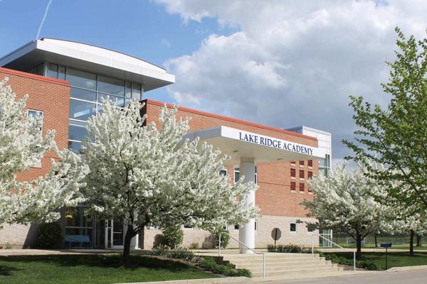 Ohio - Trường Trung Học Lake Ridge Academy - USA